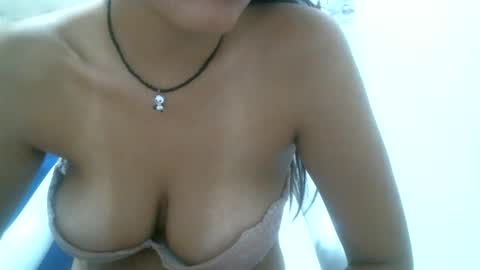 Snapshot of alisson_2508 chatting on 05/13/26, 11:11 alison online show from 05/13/26, 11:11
