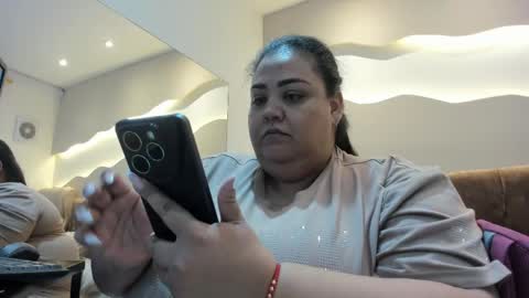 Snapshot of alisson_am chatting on 05/10/26, 01:05 Alisson online show from 05/10/26, 01:05