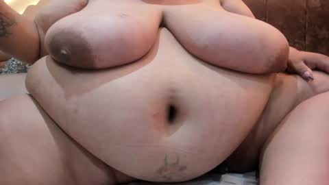 Snapshot of alisson_am chatting on 07/25/26, 06:05 Alisson online show from 07/25/26, 06:05
