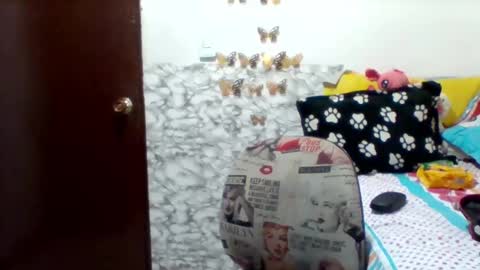 Snapshot of alisson_brand chatting on 10/22/25, 03:23 alisson brand online show from 10/22/25, 03:23