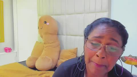 Snapshot of alisson_morrist chatting on 12/18/24, 07:36 alisson_morrist online show from 12/18/24, 07:36