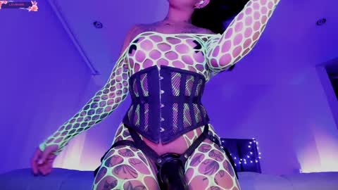    online show from 01/03/25, 03:49