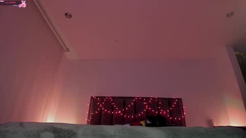    online show from 03/10/25, 04:49