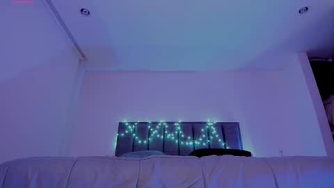 Snapshot of alisson_rocker chatting on 11/08/25, 02:01 online show from 11/08/25, 02:01