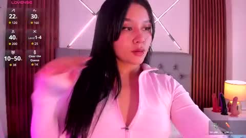 Snapshot of alisson_sanders chatting on 07/06/26, 01:08 Alisson online show from 07/06/26, 01:08