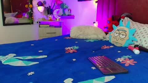 Alisson IG alisson zafiro27 online show from 04/11/26, 07:45