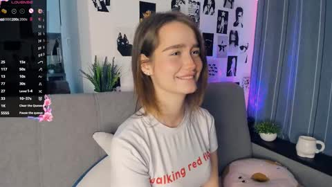 Alivia online show from 10/26/25, 09:15