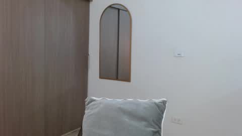 alix online show from 12/15/25, 02:54