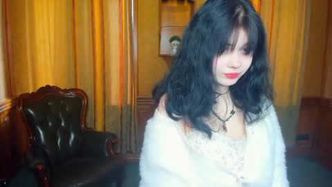 Snapshot of alixypunter chatting on 05/15/26, 08:54 Emily online show from 05/15/26, 08:54