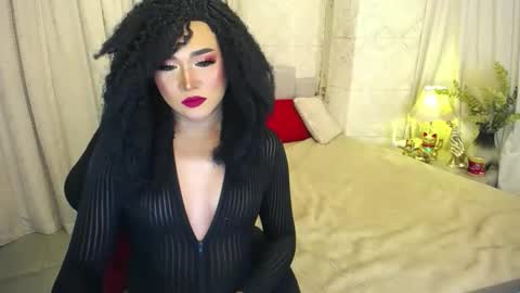 Snapshot of aliyahhugecock chatting on 05/17/26, 04:47 Aliyah online show from 05/17/26, 04:47