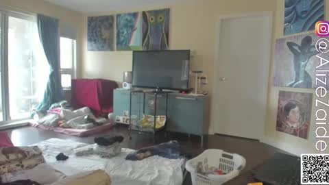 Alize Zaide online show from 03/04/25, 08:27