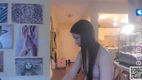 Alize Zaide online show from 03/07/25, 10:54