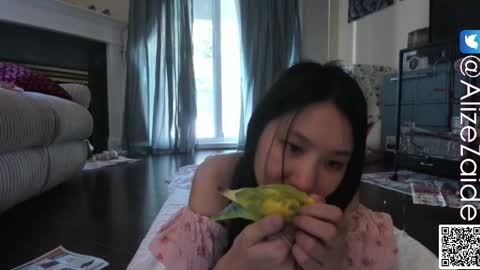 Alize Zaide online show from 10/13/25, 08:31