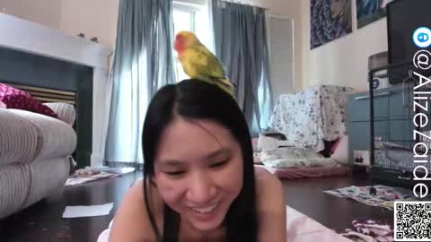 Alize Zaide online show from 10/16/25, 08:43