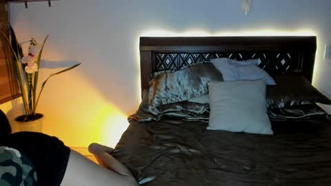 Andrea..... online show from 04/12/26, 11:43