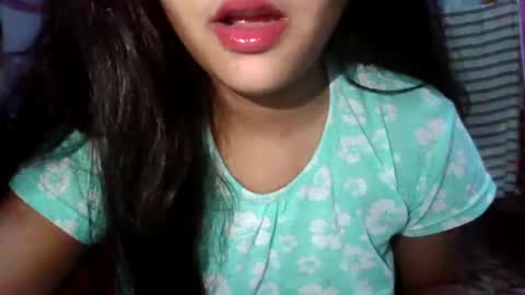 Snapshot of aljeri_022 chatting on 07/22/26, 05:05 Leya online show from 07/22/26, 05:05