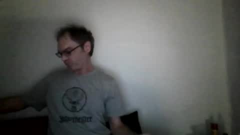 Snapshot of aljj81 chatting on 11/17/25, 05:35 J online show from 11/17/25, 05:35