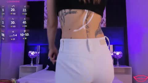 Snapshot of allanablake chatting on 03/07/25, 12:12 Allana online show from 03/07/25, 12:12