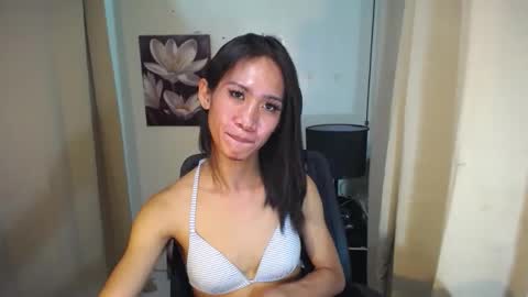 trina online show from 03/11/25, 06:10