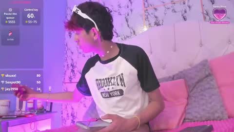 Snapshot of allen_starck chatting on 03/08/25, 10:11 Allen online show from 03/08/25, 10:11