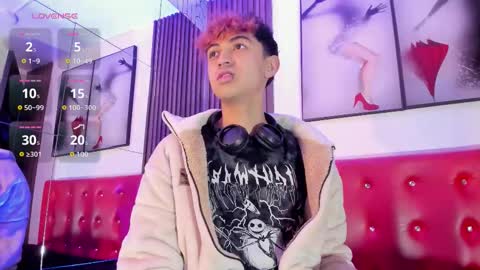 Snapshot of allen_starck chatting on 10/29/25, 03:20 Allen online show from 10/29/25, 03:20