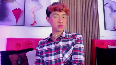 Snapshot of allen_starck chatting on 10/31/25, 04:02 Allen online show from 10/31/25, 04:02