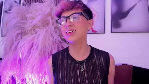 Snapshot of allen_starck chatting on 11/18/25, 02:28 Allen online show from 11/18/25, 02:28