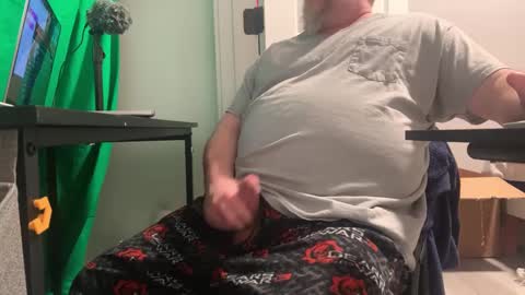 Allergictolove online show from 02/08/25, 07:59