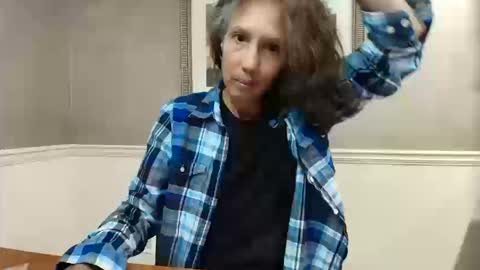 wishlist on bio online show from 10/11/25, 08:40