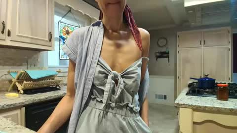 wishlist on bio online show from 04/23/26, 05:48