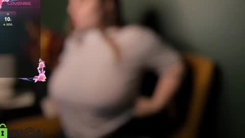 Snapshot of alli_aster chatting on 03/11/25, 01:12 alli_aster online show from 03/11/25, 01:12
