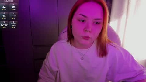 Snapshot of alli_zi chatting on 05/11/26, 02:39 Blair online show from 05/11/26, 02:39