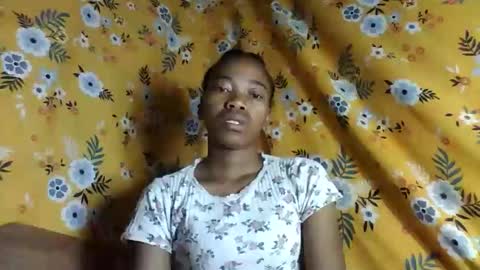 Snapshot of alliciax632770 chatting on 12/01/25, 08:19 alliciax632770 online show from 12/01/25, 08:19