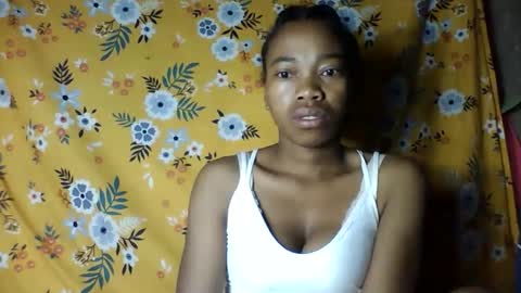 Snapshot of alliciax632770 chatting on 12/05/25, 12:52 alliciax632770 online show from 12/05/25, 12:52