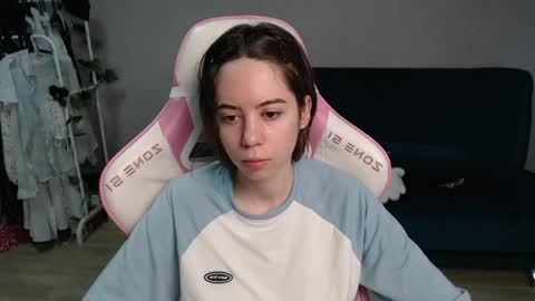 alice online show from 04/11/26, 12:59