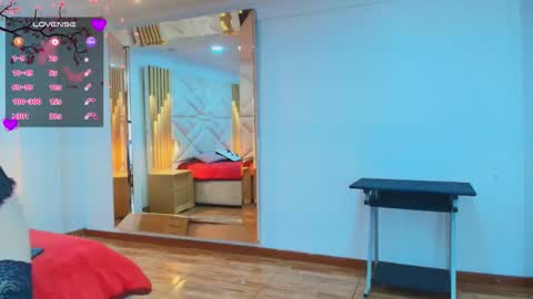 Aliie  online show from 11/26/25, 12:06