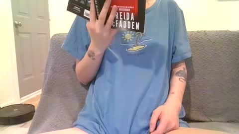 alliebearx online show from 02/24/25, 08:58