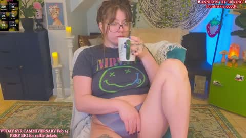 Snapshot of allieberrybb chatting on 01/31/25, 09:27  bb  online show from 01/31/25, 09:27
