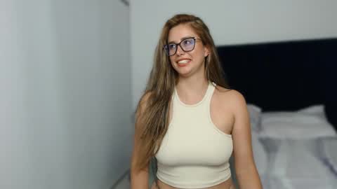 allieemod online show from 02/06/25, 05:46