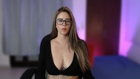 allieemod online show from 02/09/25, 03:53