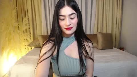 Snapshot of allierose_ chatting on 06/05/26, 02:12 Allie online show from 06/05/26, 02:12