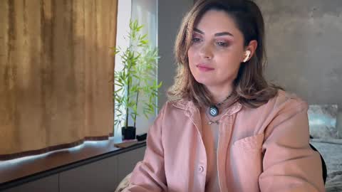 Allie online show from 04/01/26, 01:41