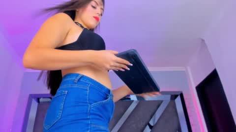 Snapshot of allijadid chatting on 01/31/25, 10:52    online show from 01/31/25, 10:52