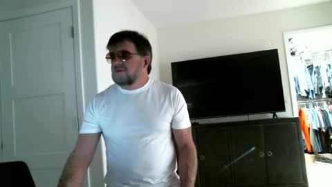 Snapshot of allin36 chatting on 01/21/25, 10:19 Nick online show from 01/21/25, 10:19