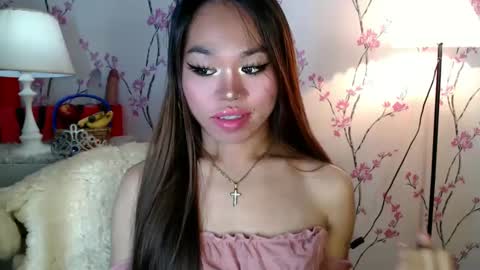 Snapshot of allirah20x chatting on 01/24/25, 06:56 Allirah online show from 01/24/25, 06:56