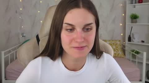 Snapshot of allison__bell chatting on 08/09/26, 03:34 Alison online show from 08/09/26, 03:34