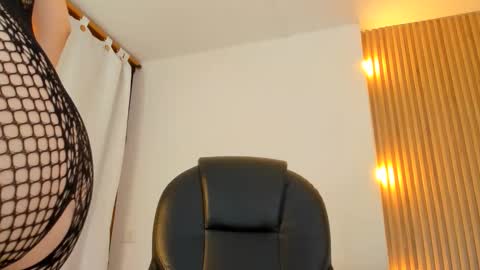 Snapshot of allison_fosther chatting on 12/20/25, 03:57 allison_fosther online show from 12/20/25, 03:57