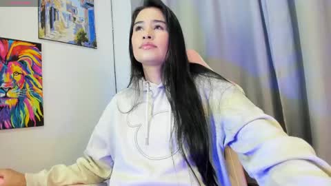 Snapshot of allison_love chatting on 05/18/26, 01:02 allison online show from 05/18/26, 01:02