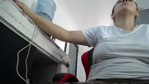 Snapshot of allisonbaby_ chatting on 07/12/26, 08:44 allison online show from 07/12/26, 08:44