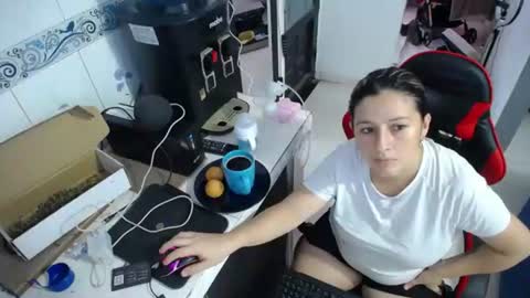 Snapshot of allisonbaby_ chatting on 07/13/26, 02:53 allison online show from 07/13/26, 02:53